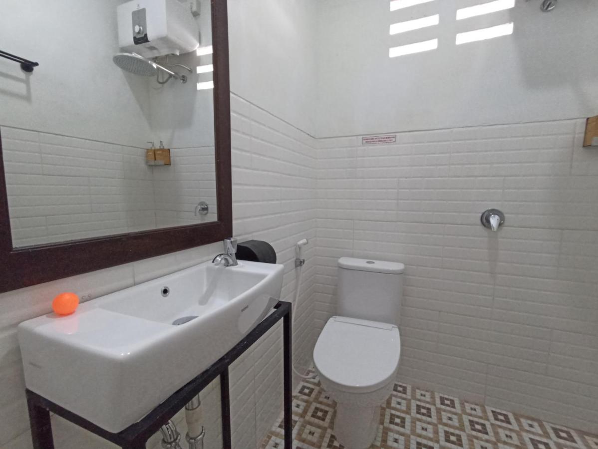 Mruyung Guest House Kota Lama Banyumas Mitra Reddoorz 外观 照片